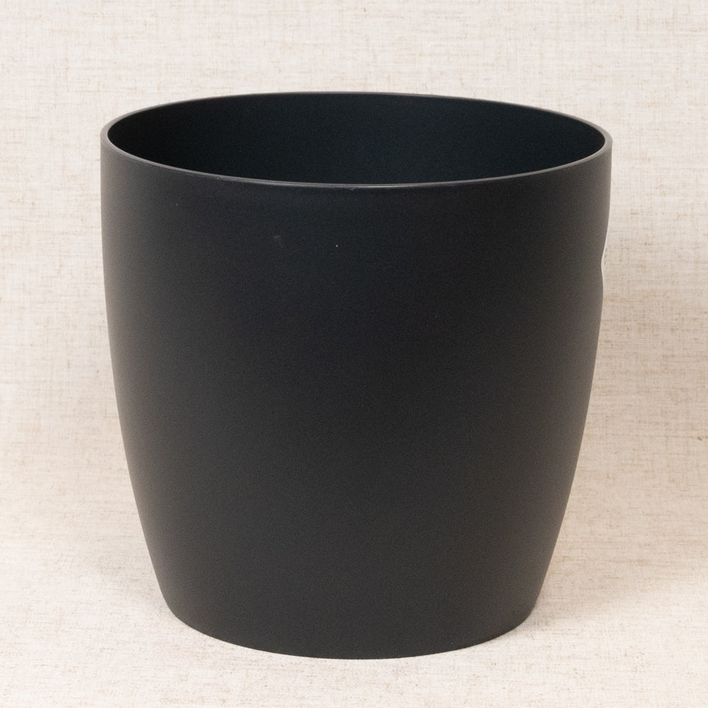 Brussels Round Black 22cm